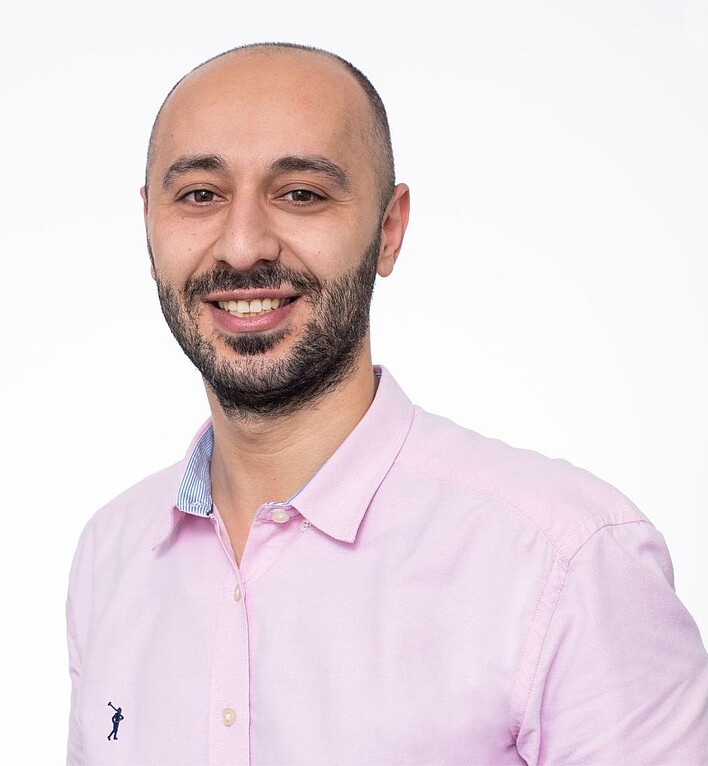  Tarek Alhomsi